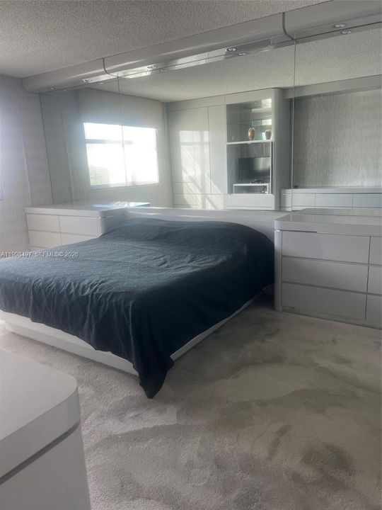 Activo con contrato: $499,900 (3 camas, 2 baños, 1570 Pies cuadrados)