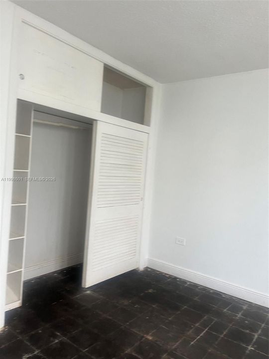 En Venta: $386,400 (3 camas, 2 baños, 1302 Pies cuadrados)