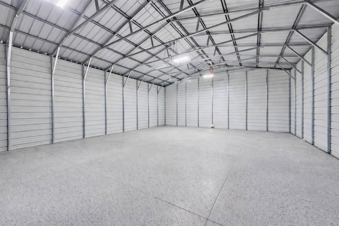 723 Detached garage workshop