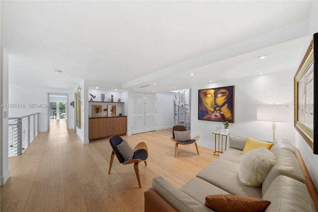 For Sale: $6,999,000 (4 beds, 5 baths, 6626 Square Feet)