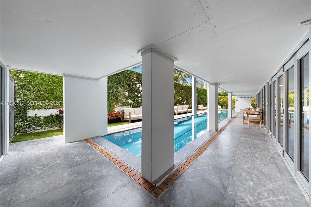 For Sale: $6,999,000 (4 beds, 5 baths, 6626 Square Feet)