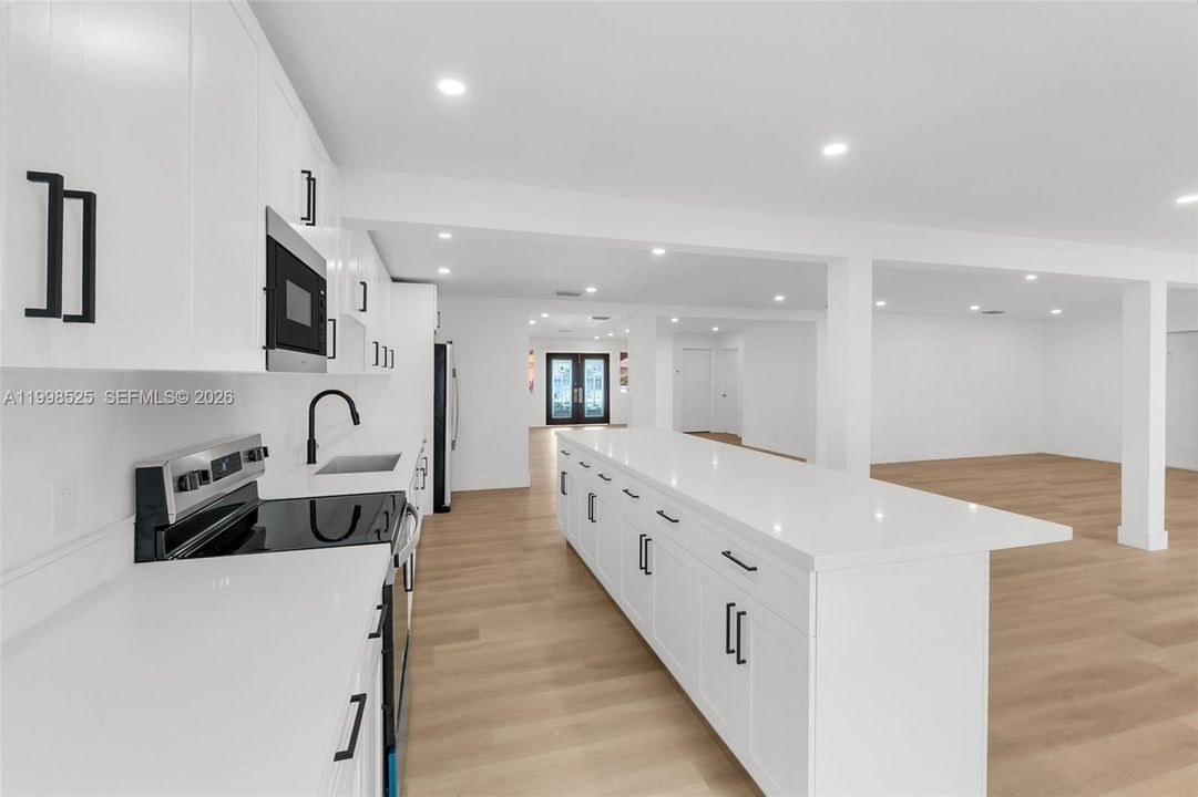 Activo con contrato: $624,999 (3 camas, 2 baños, 2773 Pies cuadrados)