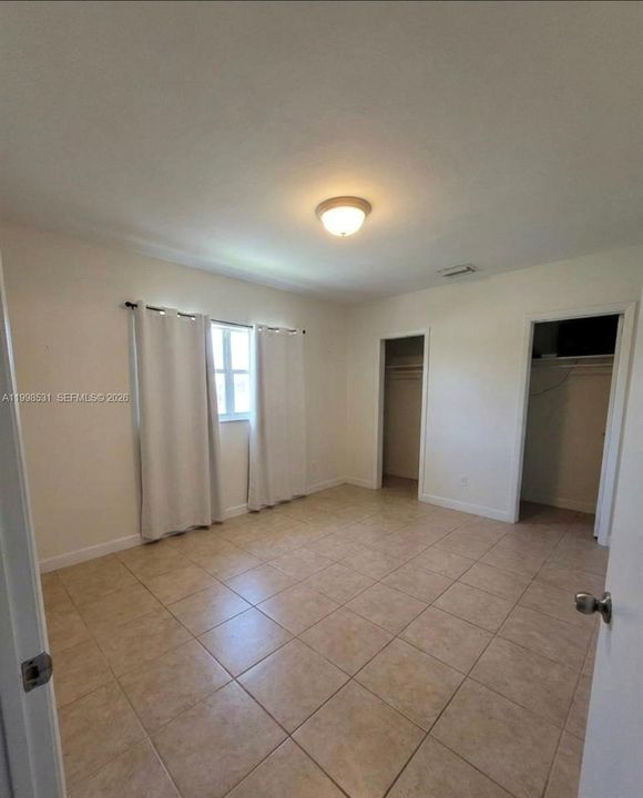 For Sale: $1,200,000 (2 beds, 2 baths, 1228 Square Feet)