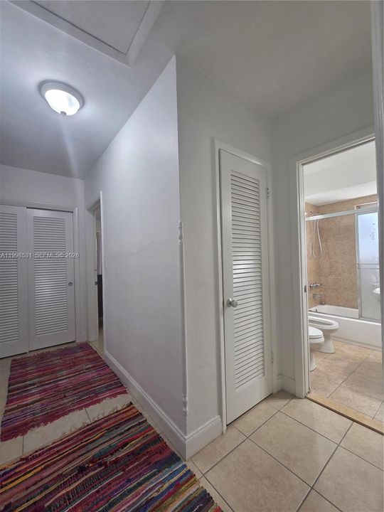 For Sale: $1,200,000 (2 beds, 2 baths, 1228 Square Feet)