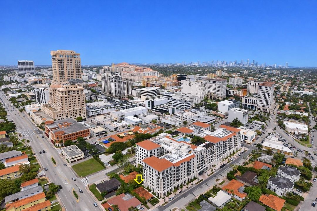 For Sale: $1,200,000 (2 beds, 2 baths, 1228 Square Feet)