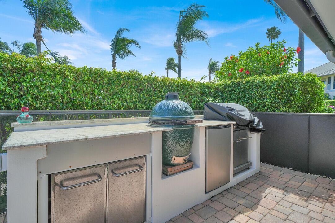 Carillon barbecue area
