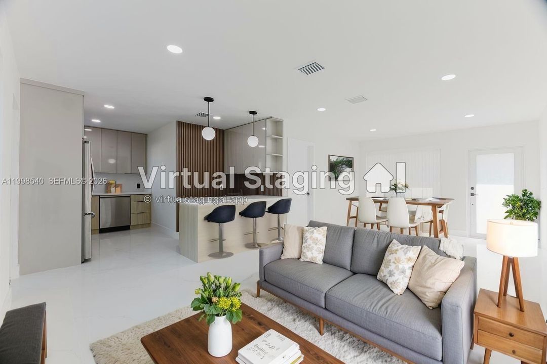 En Venta: $525,000 (3 camas, 2 baños, 1050 Pies cuadrados)