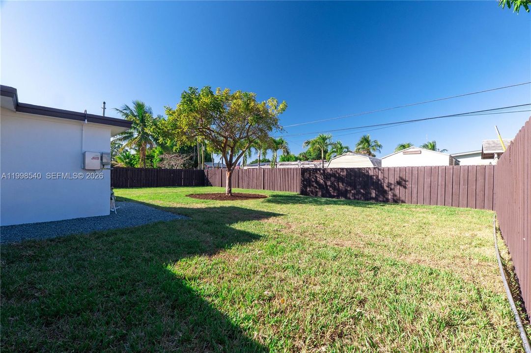 En Venta: $525,000 (3 camas, 2 baños, 1050 Pies cuadrados)