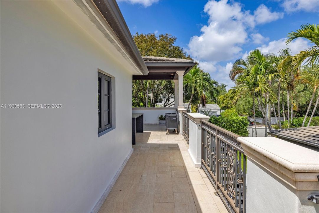 For Sale: $4,500,000 (5 beds, 4 baths, 3955 Square Feet)