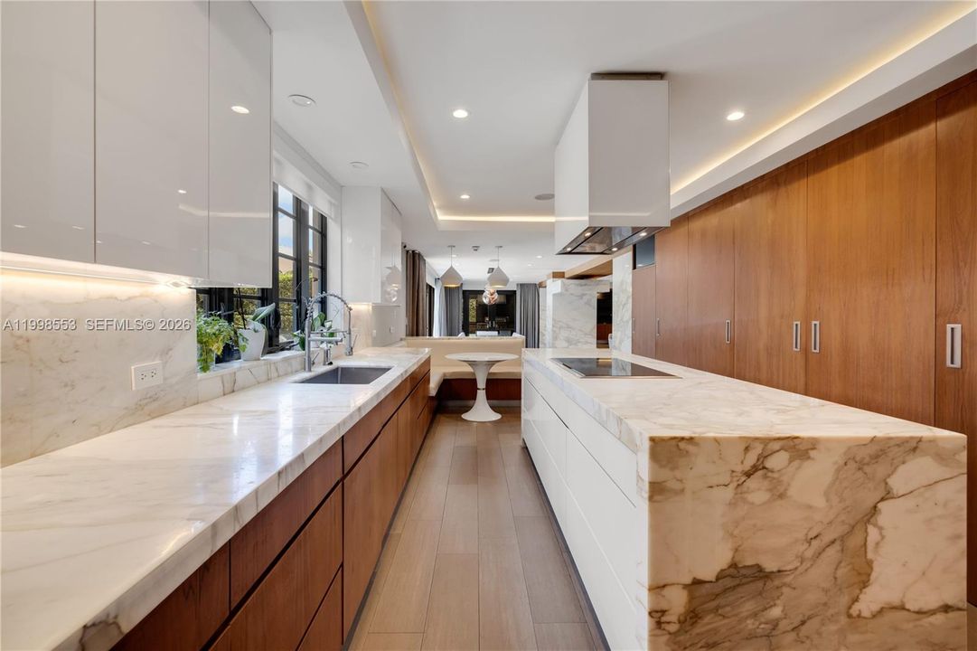 For Sale: $4,500,000 (5 beds, 4 baths, 3955 Square Feet)