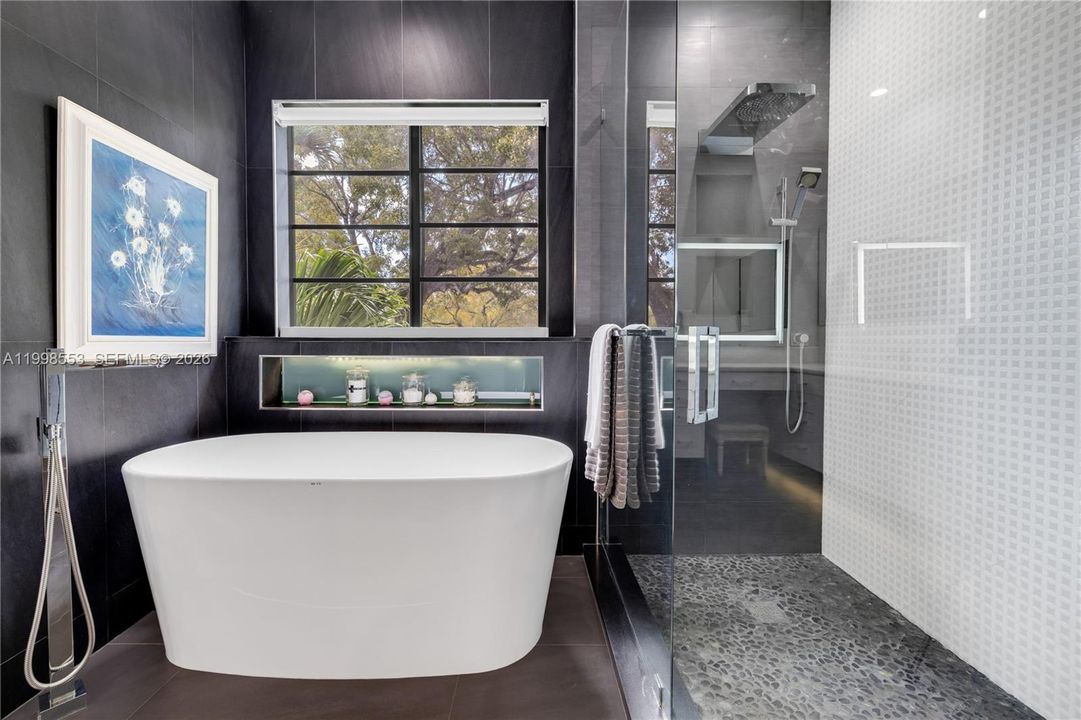 For Sale: $4,500,000 (5 beds, 4 baths, 3955 Square Feet)