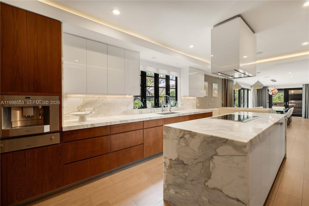 For Sale: $4,500,000 (5 beds, 4 baths, 3955 Square Feet)