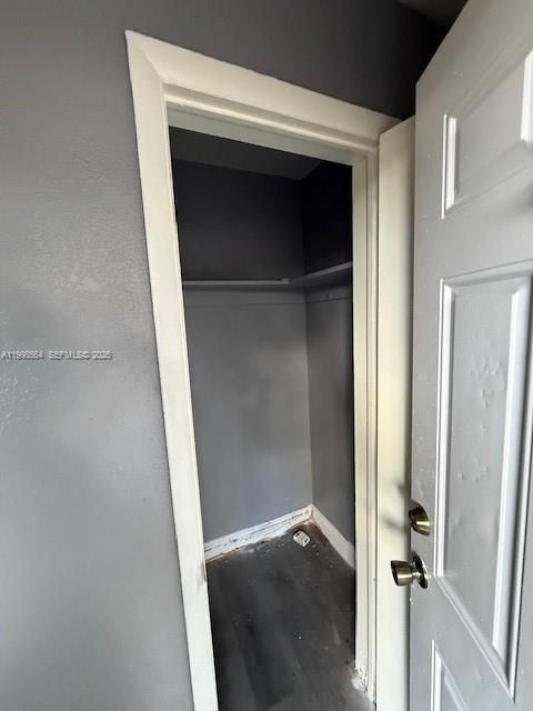 For Rent: $1,400 (0 beds, 1 baths, 2275 Square Feet)
