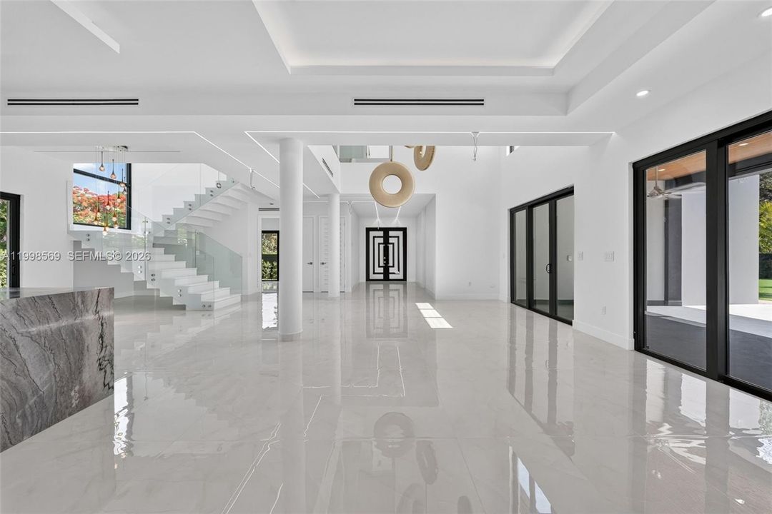На продажу: $4,299,998 (4 спален, 4 ванн, 0 Квадратных фут)