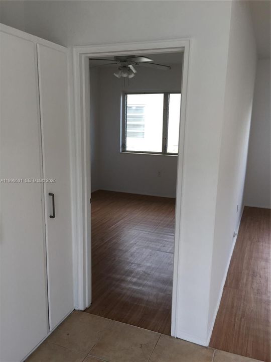 For Sale: $179,900 (1 beds, 1 baths, 500 Square Feet)