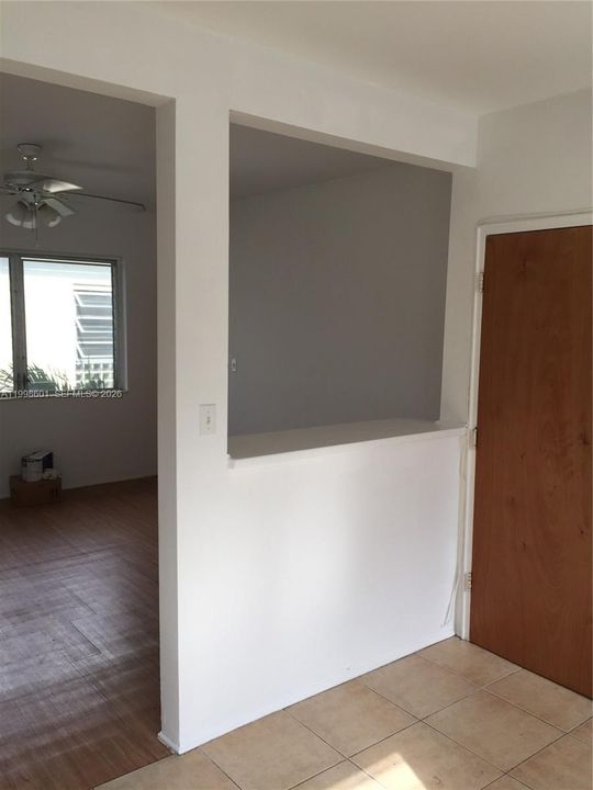 For Sale: $179,900 (1 beds, 1 baths, 500 Square Feet)