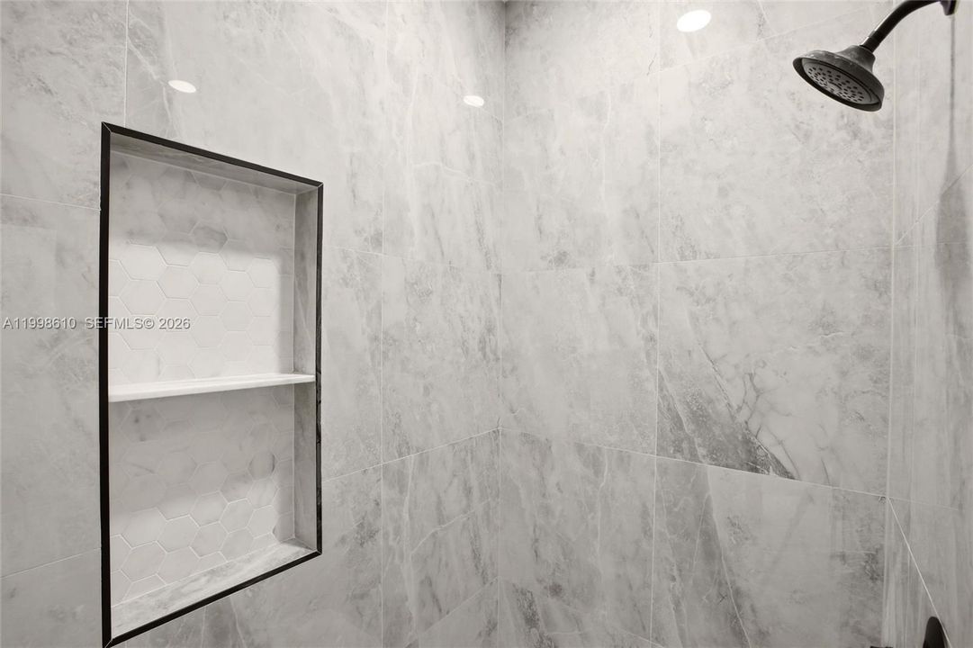 En Venta: $319,900 (3 camas, 2 baños, 1500 Pies cuadrados)