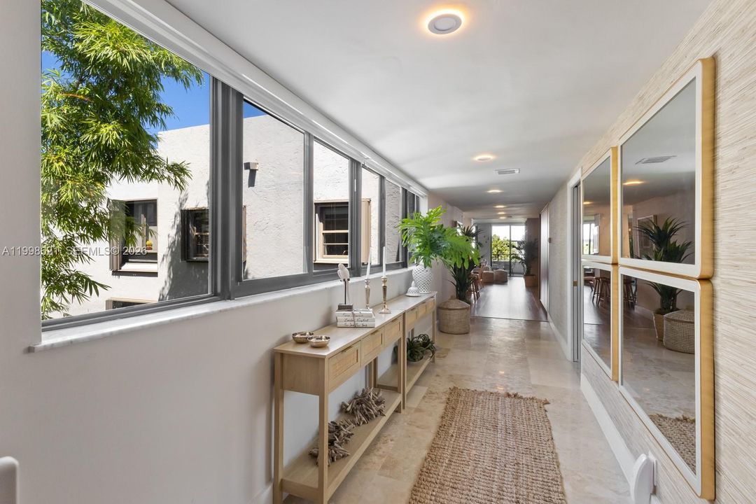 Recently Sold: $1,469,000 (3 beds, 2 baths, 1943 Square Feet)