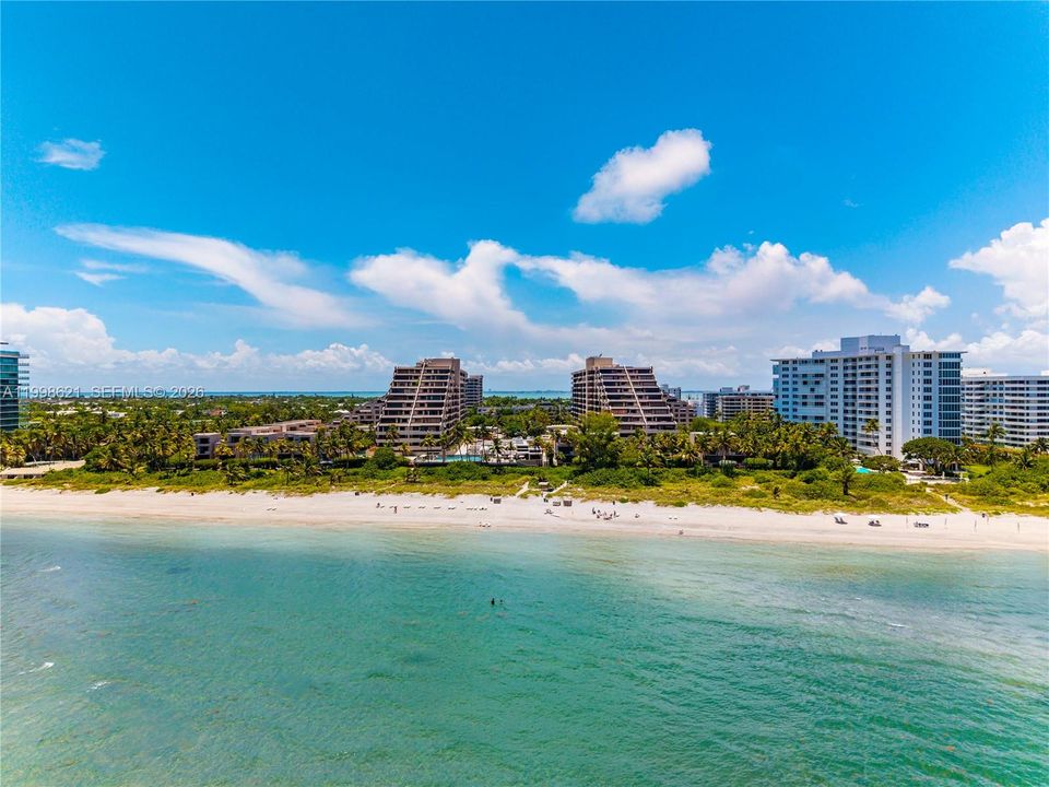 Recently Sold: $1,469,000 (3 beds, 2 baths, 1943 Square Feet)