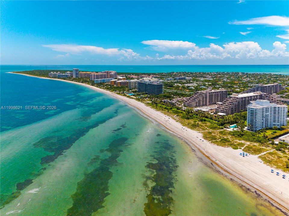 Recently Sold: $1,469,000 (3 beds, 2 baths, 1943 Square Feet)