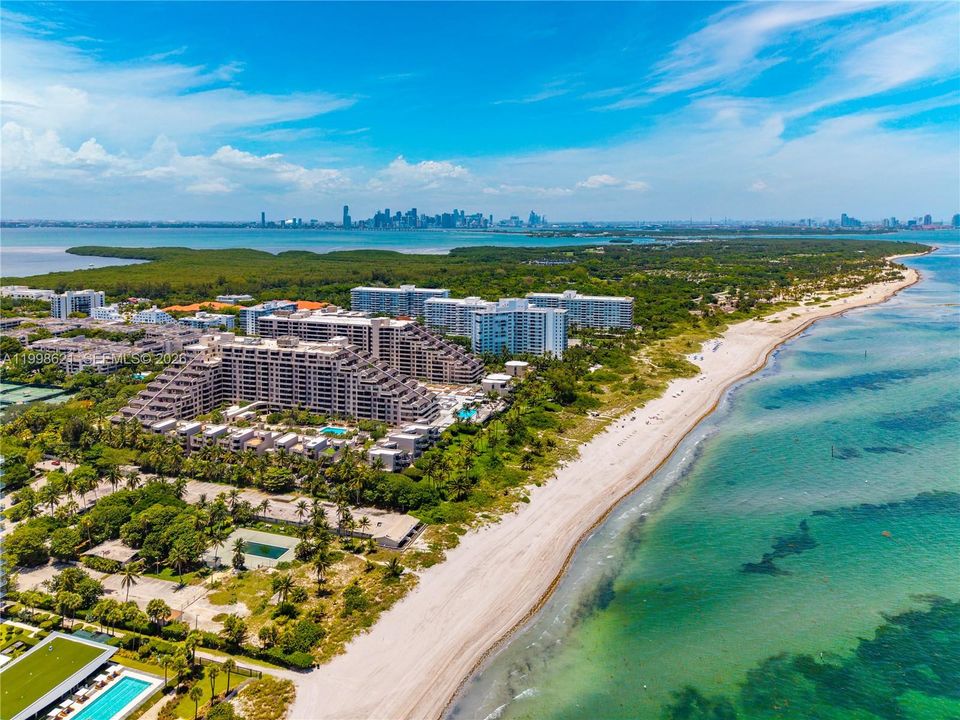 Recently Sold: $1,469,000 (3 beds, 2 baths, 1943 Square Feet)