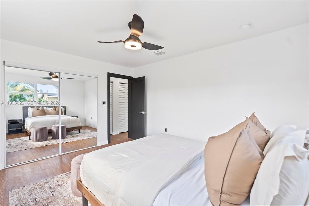 Active With Contract: $3,400 (3 beds, 2 baths, 1606 Square Feet)
