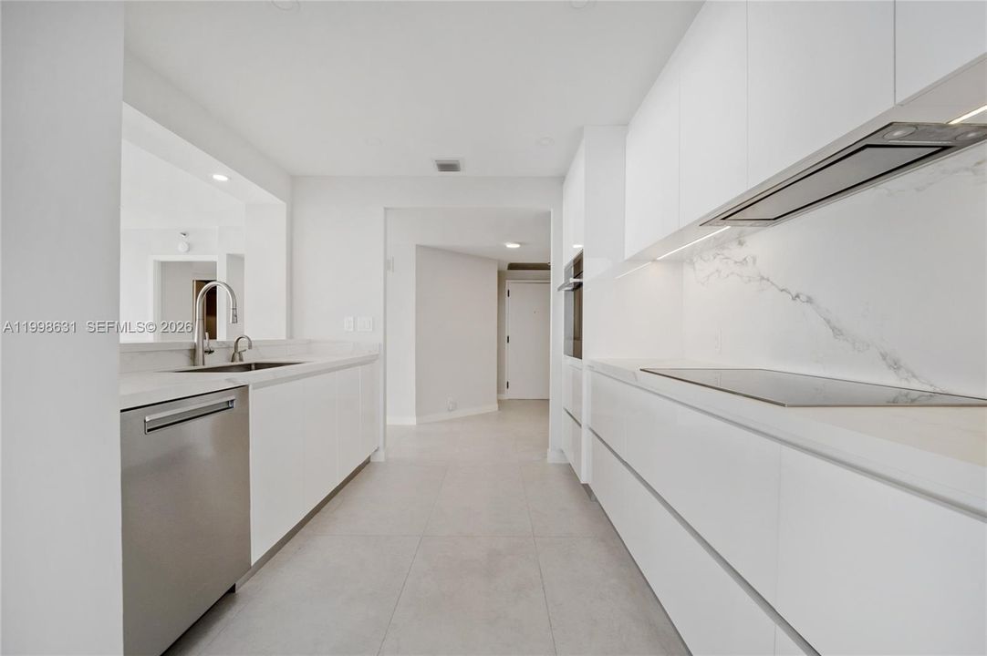 For Rent: $12,500 (2 beds, 2 baths, 2310 Square Feet)