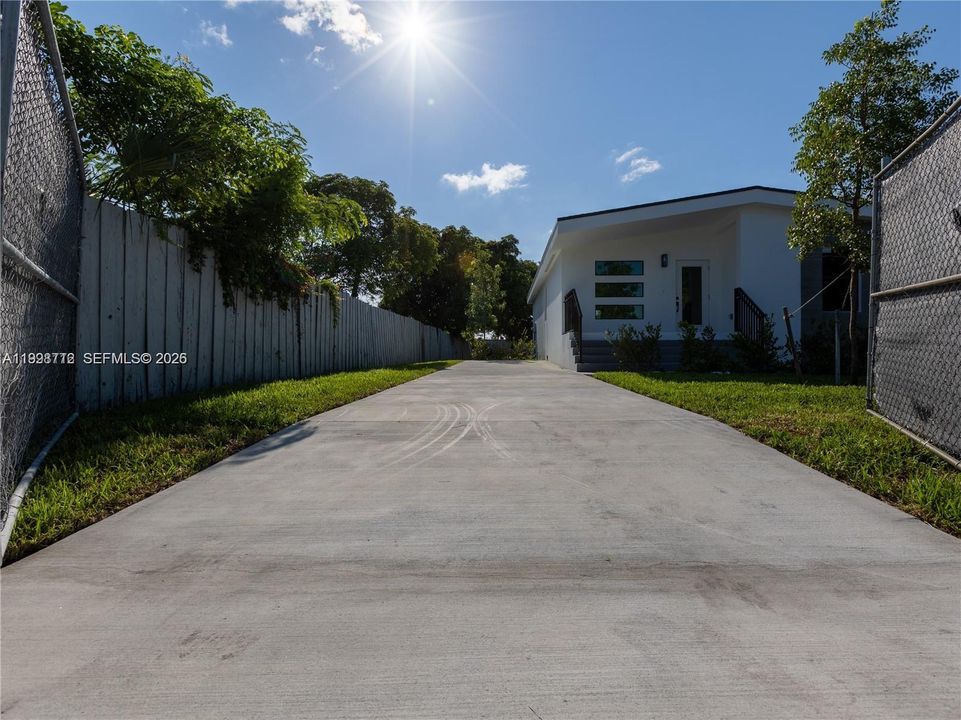 Activo con contrato: $484,000 (3 camas, 2 baños, 0 Pies cuadrados)