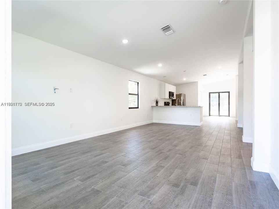 Activo con contrato: $484,000 (3 camas, 2 baños, 0 Pies cuadrados)