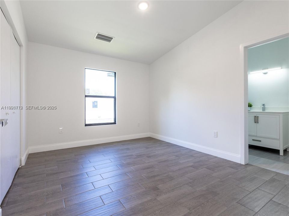Activo con contrato: $484,000 (3 camas, 2 baños, 0 Pies cuadrados)