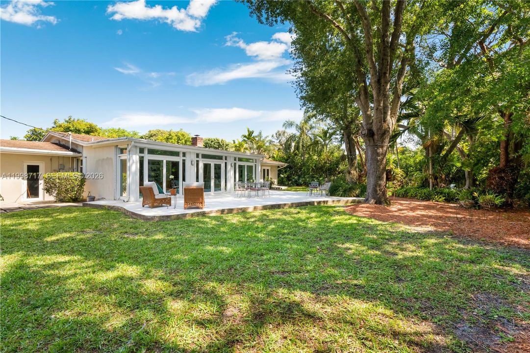 Activo con contrato: $1,799,999 (3 camas, 2 baños, 1996 Pies cuadrados)
