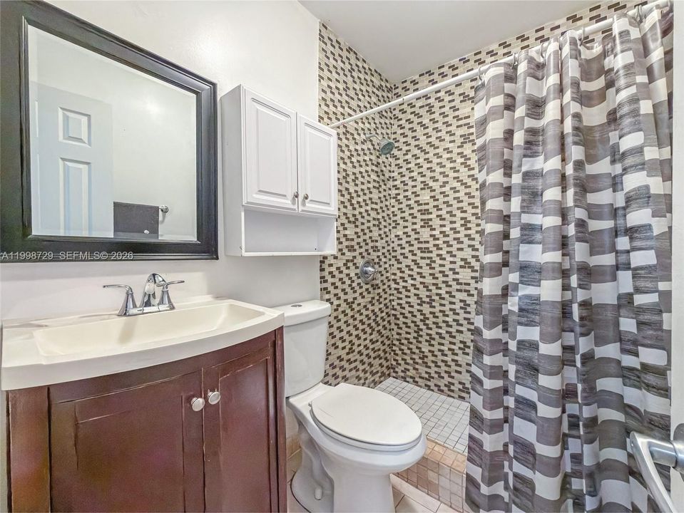 Active With Contract: $629,926 (4 beds, 3 baths, 1439 Square Feet)