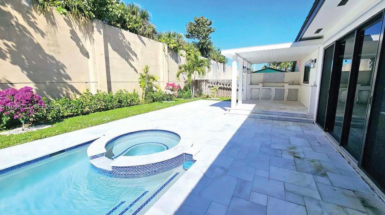 待售: $1,450,000 (5 贝兹, 3 浴室, 2999 平方英尺)