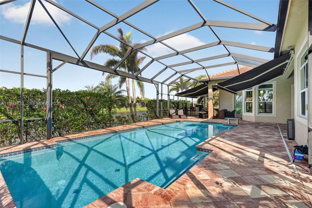 For Sale: $979,000 (3 beds, 4 baths, 3143 Square Feet)