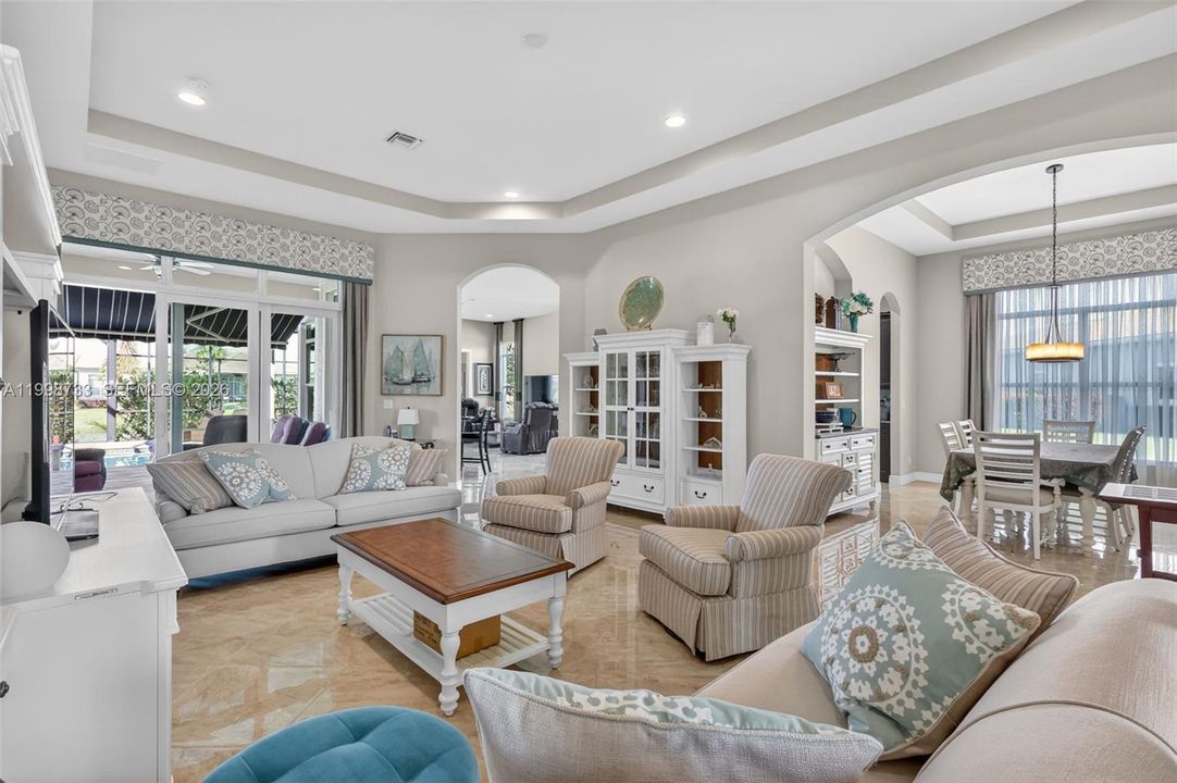 For Sale: $979,000 (3 beds, 4 baths, 3143 Square Feet)