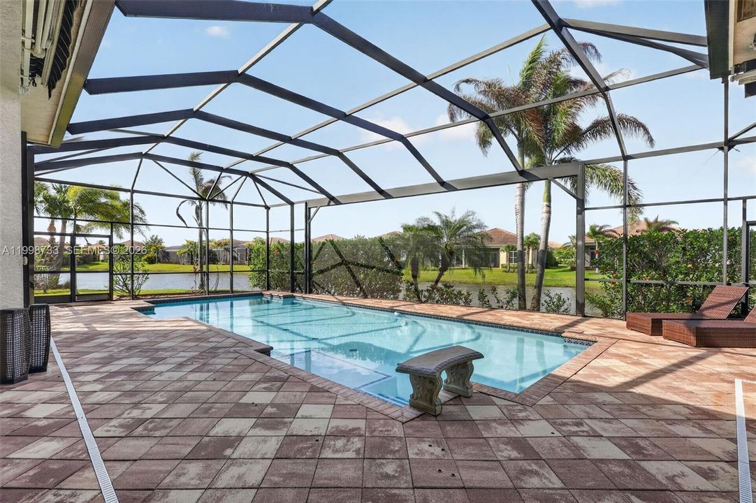 For Sale: $979,000 (3 beds, 4 baths, 3143 Square Feet)