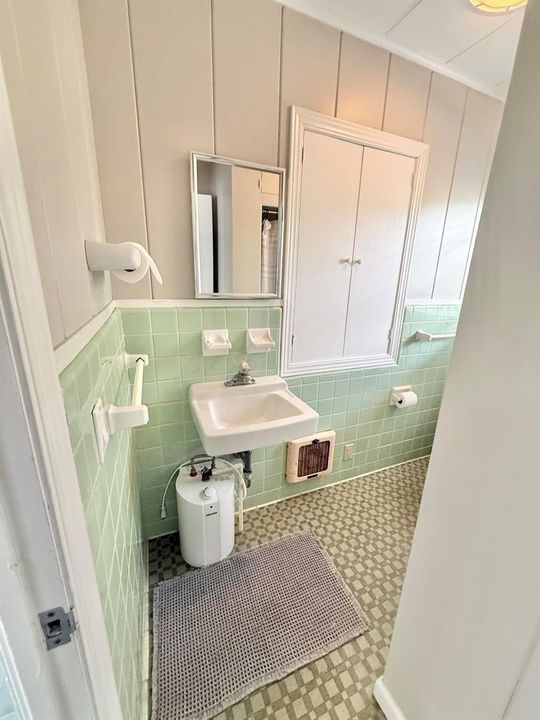 FULL BATH
