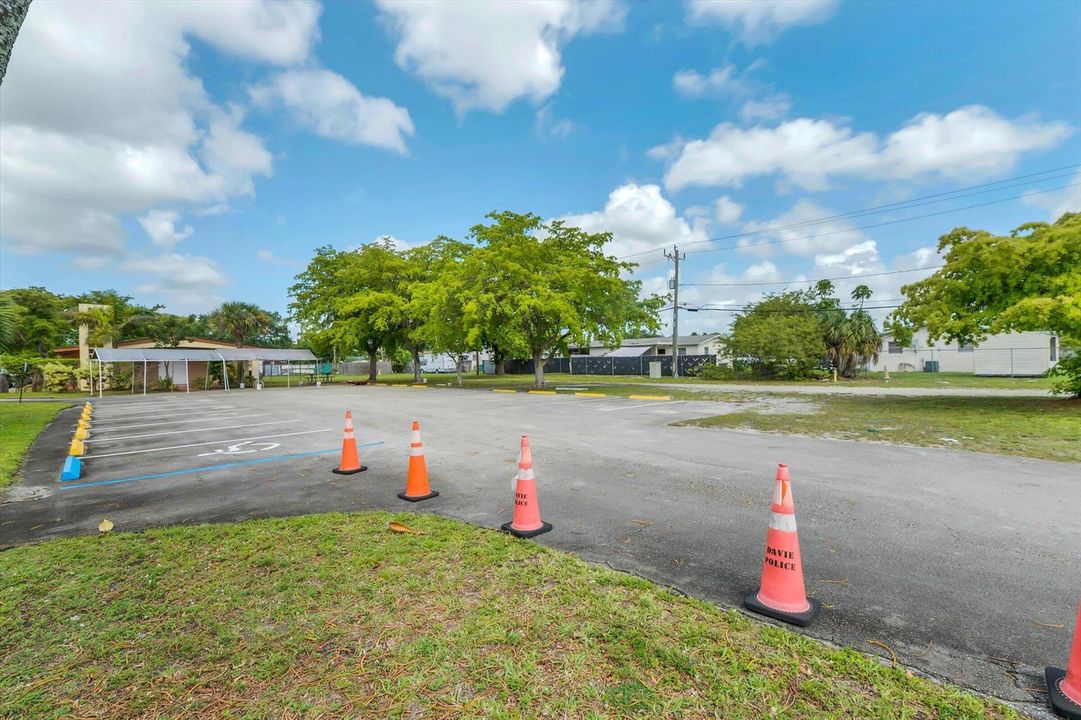 006-4101 SW 61st Ave-6