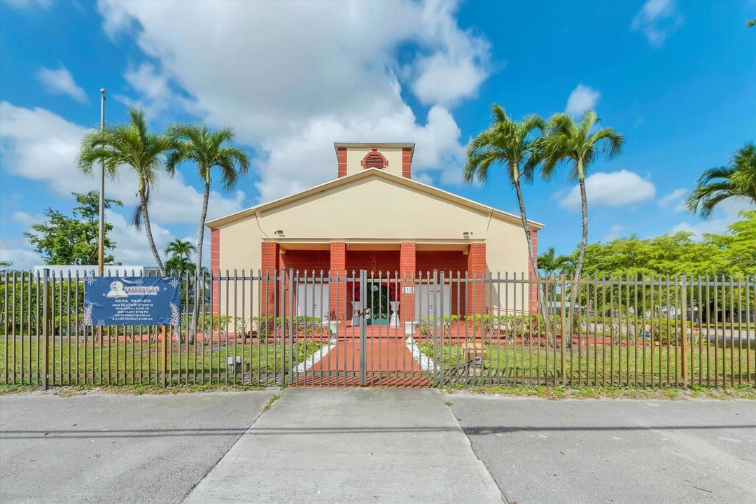 003-4101 SW 61st Ave-3
