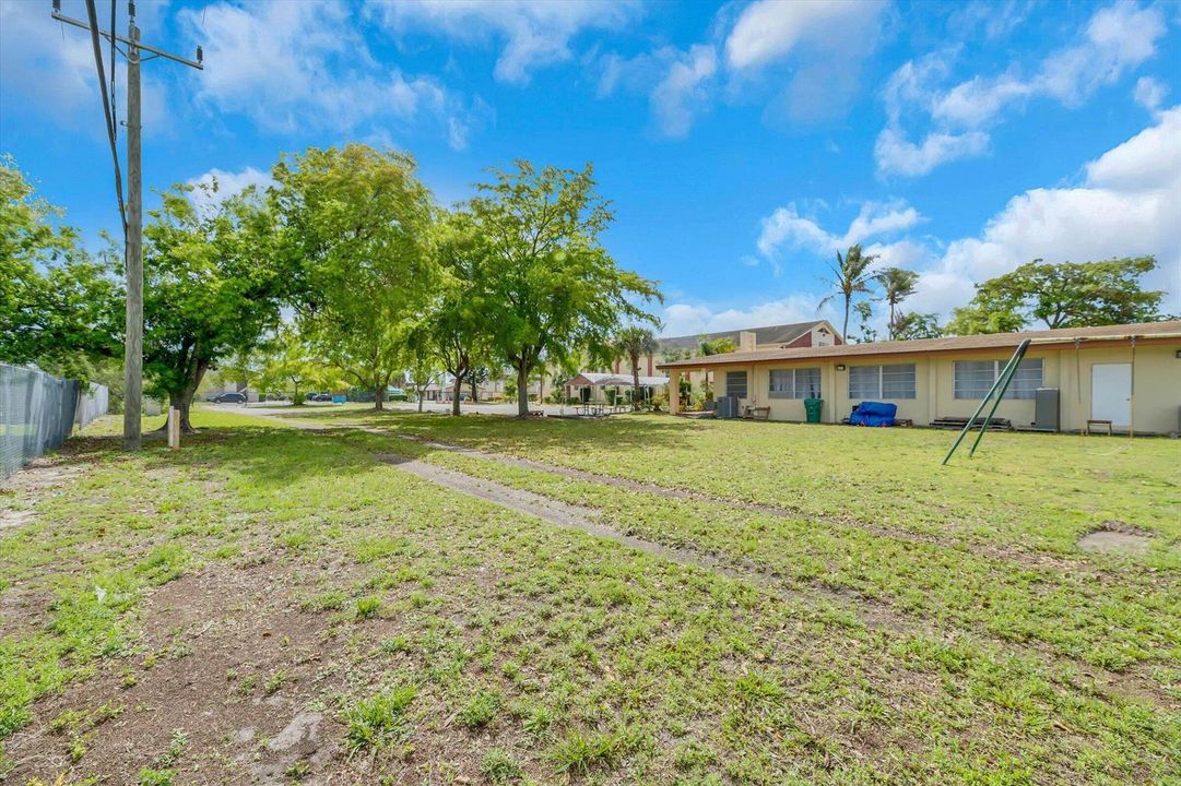 024-4101 SW 61st Ave-24