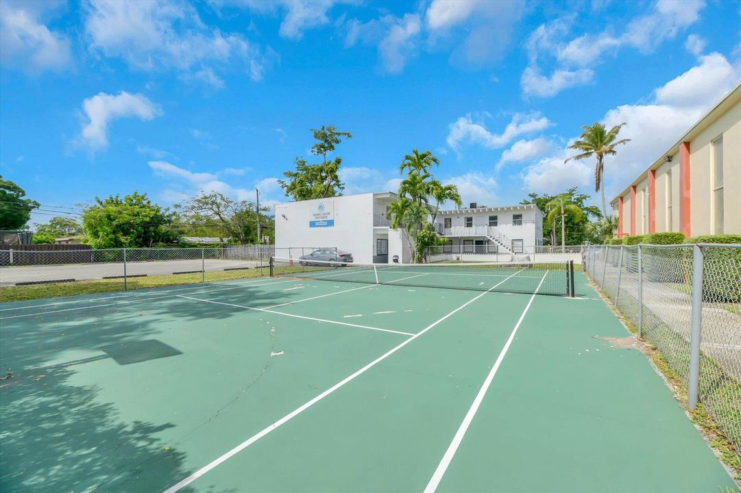 010-4101 SW 61st Ave-10