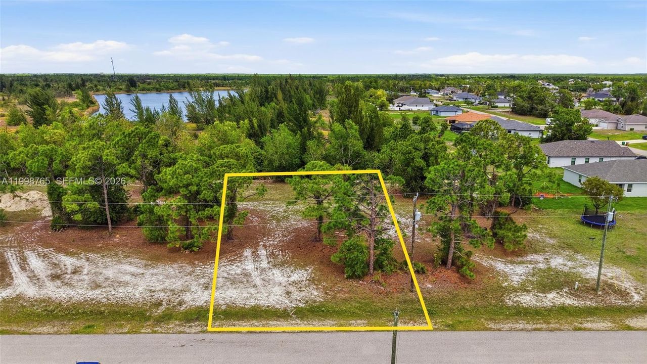 待售: $62,000 (0.28 acres)