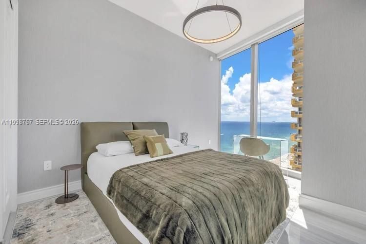 En Renta: $54,900 (5 camas, 7 baños, 3803 Pies cuadrados)