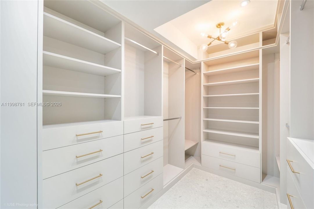 For Sale: $2,590,000 (2 beds, 3 baths, 2060 Square Feet)