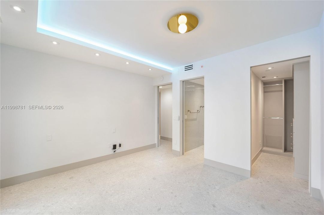 For Sale: $2,590,000 (2 beds, 3 baths, 2060 Square Feet)