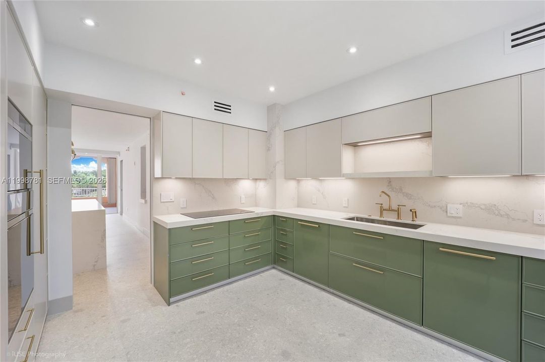 For Sale: $2,590,000 (2 beds, 3 baths, 2060 Square Feet)