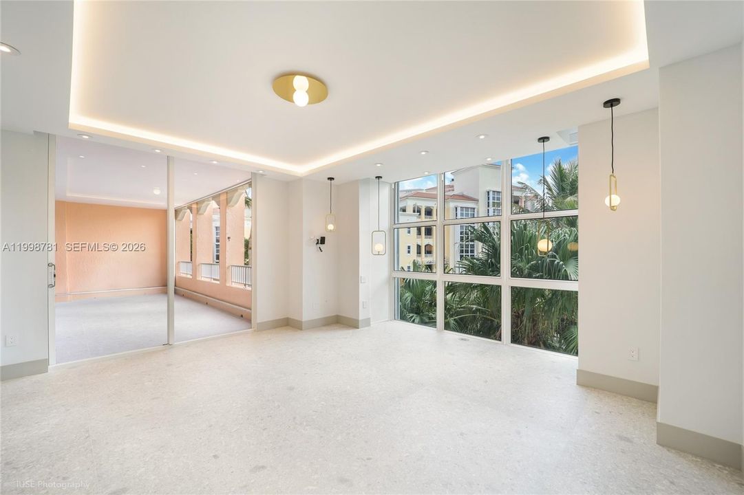For Sale: $2,590,000 (2 beds, 3 baths, 2060 Square Feet)
