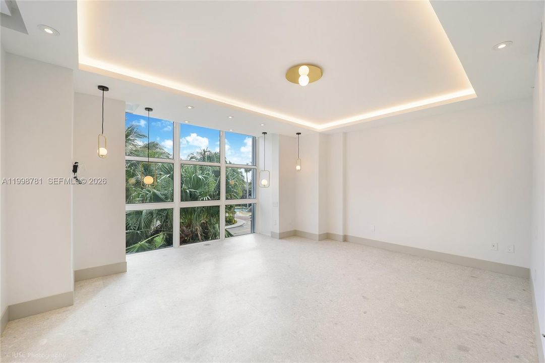 For Sale: $2,590,000 (2 beds, 3 baths, 2060 Square Feet)