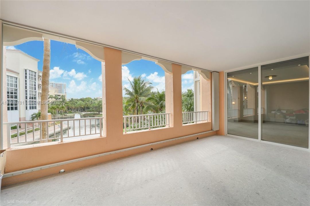 For Sale: $2,590,000 (2 beds, 3 baths, 2060 Square Feet)