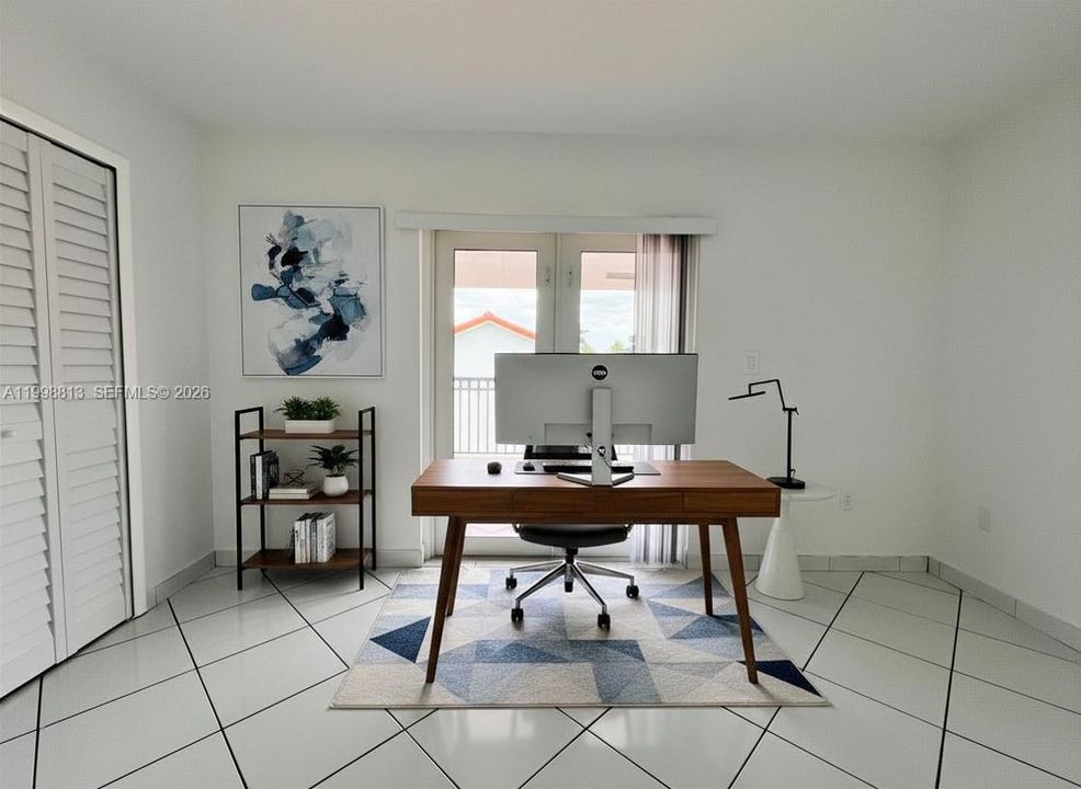 Activo con contrato: $1,049,000 (5 camas, 4 baños, 2739 Pies cuadrados)